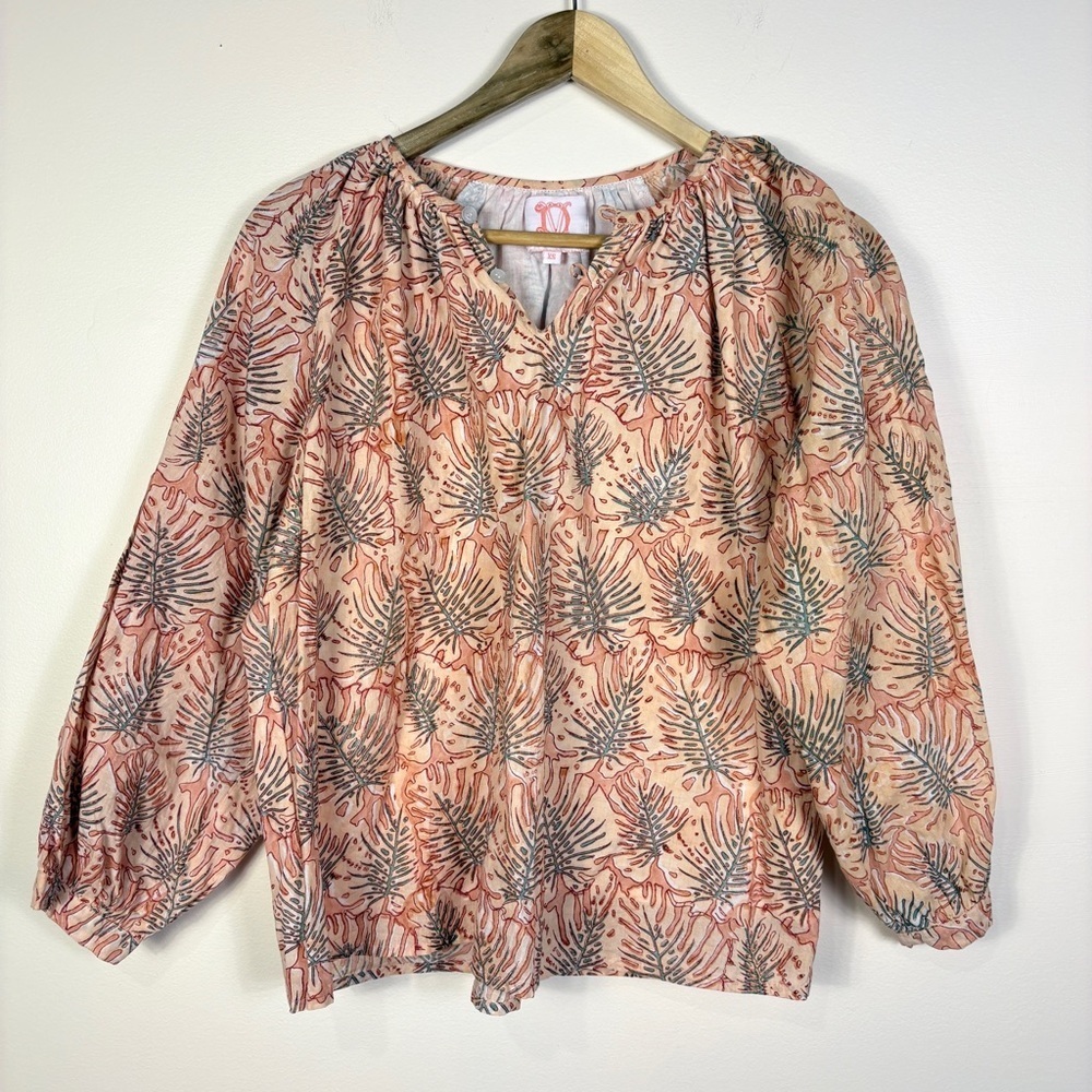 Victoria Dunn Pink Peach Tropical Leaf Print Peasant Blouse Puff Sleeve Resort